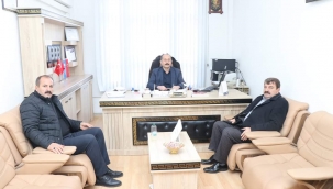 BAŞKAN SARI HIRSIZLIK OLAYINA MARUZ KALAN ESNAFLARA GEÇMİŞ OLSUN ZİYARETİNDE BULUNDU