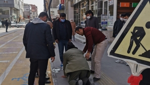 CUMHURİYET MEYDANINDA FENALAŞTI