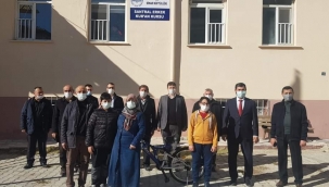 Öğrenciler Ödüllendirildi