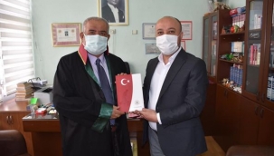 BAŞKAN İSMAİL TAYLAN AVUKATLAR GÜNÜNÜ KUTLADI