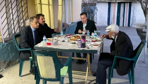 KAYMAKAMIMIZ VE BELEDİYE BAŞKANIMIZ ŞEHİT BABAMIZIN İFTAR SOFRASINA MİSAFİR OLDU