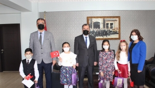 Kaymakamlık Makamı 23 Nisan Gününde Dinar'lı Çocuklara Emanet Edildi