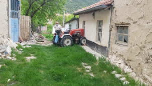 Çapalı'da Traktör Kazası