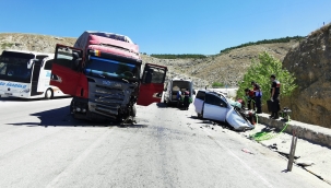 Dinar Akçaköy Virajında Feci Kaza