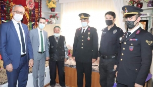 KAYMAKAM SAYIN SERCAN SAKARYA ŞEHİT VE GAZİ AİLELERİNE BAYRAM ZİYARETİNDE BULUNDU