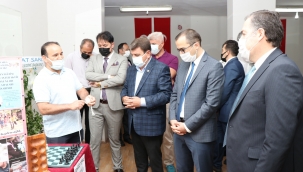 Başkan Sarı, e-twinning sergi açılışına katıldı