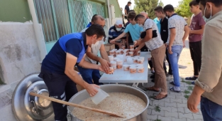 Belediyemizden Aşure İkramı