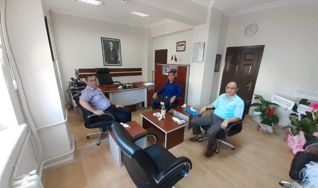 DİNAR KAYMAKAMINDAN İLÇE MAL MÜDÜRÜNE HAYIRLI OLSUN ZİYARETİ