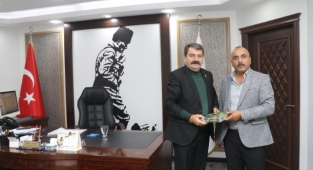 Atatürk Mahalle Muhtarından Başkan Sarı’ya teşekkür