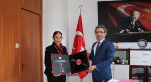 CUMHURİYET BAŞSAVCISI FATİH KARABACAK'A İLETİŞİM BÖLGE MÜDÜRÜ MÜNİRE BURCU'DAN HAYIRLI OLSUN ZİYARETİ