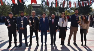 DAZKIRI'DA CUMHURİYET BAYRAMI COŞKUYLA KUTLANDI