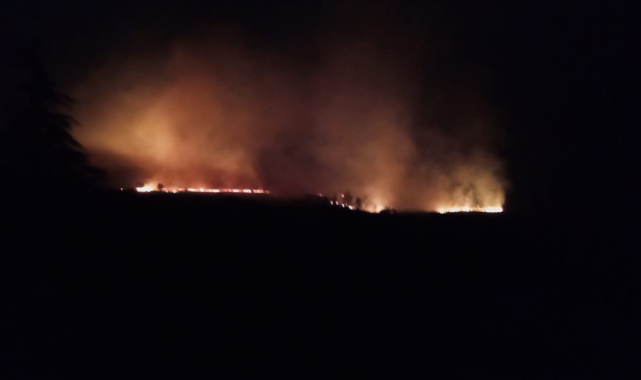 Eldere Gölünde Yangın 2 Gündür Sürüyor