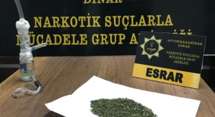 Dinar'da 9 Kişi Gözaltına Alındı, Çok Sayıda Uyuşturucu Ele Geçirildi