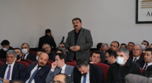 Başkan Sarı, İl Koordinasyon toplantısında Dinar’ın sorunlarını dile getirdi i