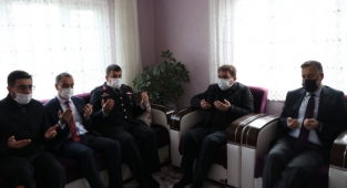 Başkan Sarı’dan Şehit Ailesine ziyaret