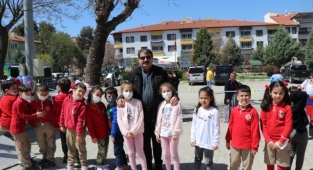 Başkan Sarı, “Çocuk festivalimiz yoğun bir katılımla gerçekleşti”