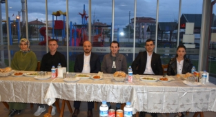 Başkan TAYLAN İftarda Mehmetçikleri Ağırladı