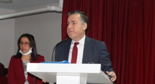 DİNAR'DA BAĞIMLILIKLA MÜCADELE ÇALIŞTAYI GERÇEKLEŞTİRİLDİ