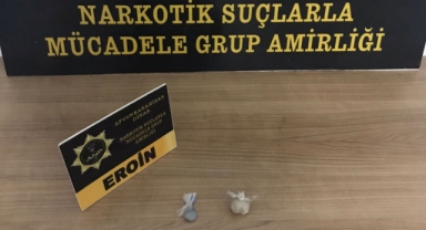 Durdurulan araçta eroin ele geçirildi: 5 gözaltı