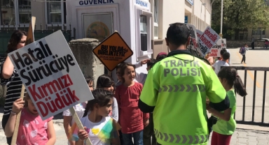 Minik Öğrencilere Trafik Eğitimi Verildi