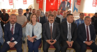 Belediye Başkanımız Nihat Sarı, Adım Adım 2023 İlçe İlçe Anlatma ve Aydınlatma Toplantısına katıldı