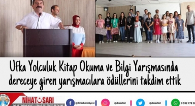 Başkan Sarı, Ufka Yolculuk Kitap Okuma yarışmasında dereceye girenlere ödüllerini takdim etti