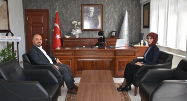 Dazkırı'nın İlk Kadın Kaymakamı Görevine Başladı