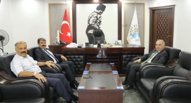 İlçe Kaymakamımız Kemal Duru’dan Belediye Başkanımız Nihat Sarı’ya İade-i Ziyaret