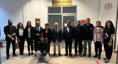 DİNAR KAYMAKAMI KEMAL DURU KYK’DA ÖĞRENCİLERLE BİR ARAYA GELDİ