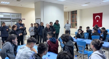 Başkanımız Nihat Sarı, Deprem anında çök-kapan-tutun