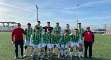 Dinar Belediye Sporumuzun genç takımı sezona galibiyetle başladı
