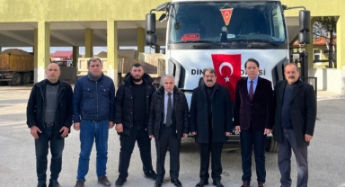 Belediyemizden Deprem bölgelerine İş makinesi ve personel desteği