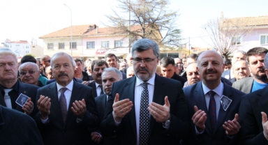 Başmakçı Belediye Başkanı Gönüllü’yü dualarla son yolculuğuna uğurladık