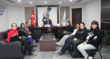 Kadın Personellerimizden Belediye Başkanımız Nihat Sarı’ya teşekkür