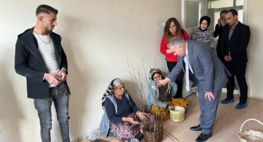 KAYMAKAM DURU SOSYAL DAYANIŞMA MERKEZİNE ZİYARETTE BULUNDU
